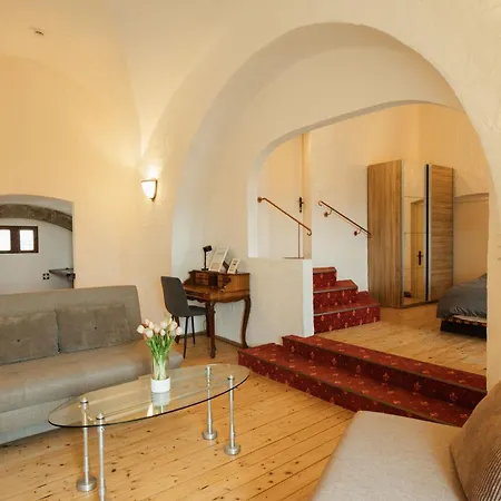 Burg Stettenfels Apartament